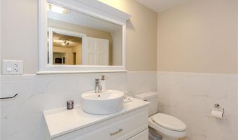 7 White Birch Rd, Cranston, RI 02920