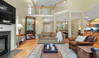 34 Turnberry Rd 34, Bourne, MA 02532