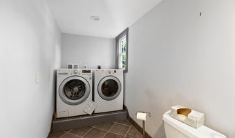 444 W Auburn Rd, Auburn, ME 04210