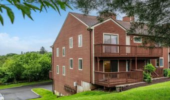 25 Florence Rd 84, Branford, CT 06405