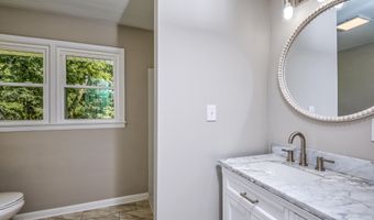 19427 Mercedes Dr, Abingdon, VA 24210