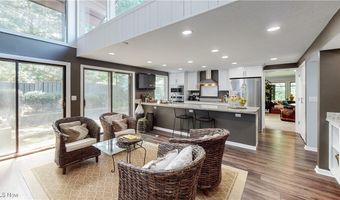 686-20 Fairington Ln, Aurora, OH 44202