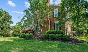 11806 E Arbor Dr, Anchorage, KY 40223