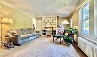 42 S Main St, Brookline, NH 03033