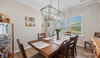 180 Moravian Ct, Advance, NC 27006