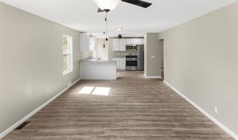 1129 E 7th St, Alton, IL 62002