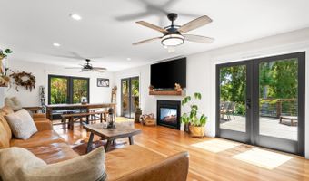 995 Old Farm Ln, Aptos, CA 95003