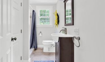 5605 Flat River Rd, Coventry, RI 02827