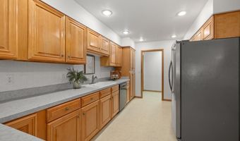 5503 HACKER Cir, Cheyenne, WY 82009