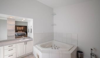 125 Cheri Ln, Antioch, IL 60002