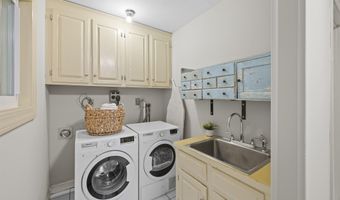 11 Nathan Lord Rd, Amherst, NH 03031