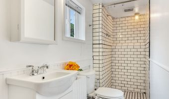 758 FLORENCE Ave, Astoria, OR 97103