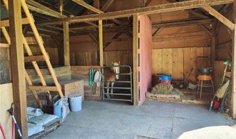7370 Adamsville Rd, Adamsville, OH 43802