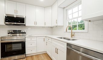 5000 Hill Rd, Albany, GA 31705