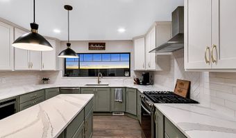 6758 SPENCER Dr, Cheyenne, WY 82007