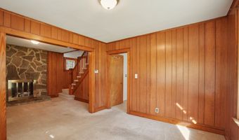 108 Woodland Ave, Bloomfield, CT 06002