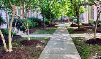 5605 HARRINGTON FALLS Ln F, Alexandria, VA 22312