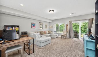 9562 Greenery Ct, Deerfield, OH 45140