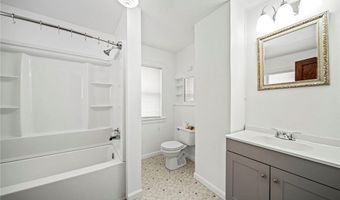 977 W Prospect Rd, Ashtabula, OH 44004