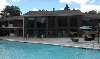 755 Williamsburg Cir, Warwick, RI 02886