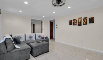 3 N Smith St N, Avenel, NJ 07001