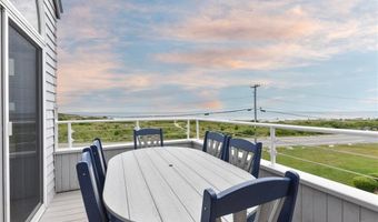 207 Bellevue Ct, Narragansett, RI 02882