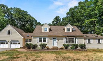 29 Maple Dr, Bedford, NH 03110