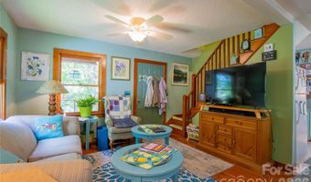 8 Westward Way, Bakersville, NC 28705