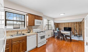 52 Westside Ave, Avenel, NJ 07001