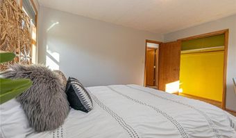 105 Ross Gdn NW, Alexandria, MN 56308