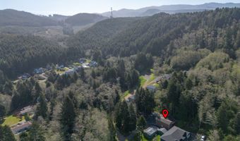 303 S MARINE St, Rockaway Beach, OR 97136