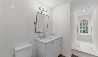9919 LOGAN Dr, Potomac, MD 20854