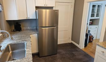 12 Fourteenth St, Bangor, ME 04401