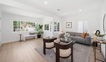 819 Rosemont, Los Angeles, CA 90026