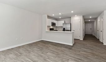 217 Maddox Dr, Aberdeen, NC 28315