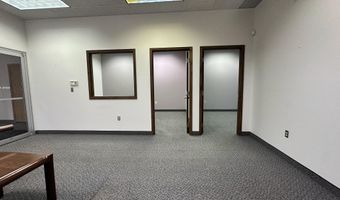 320 S 1st St, Aberdeen, SD 57401