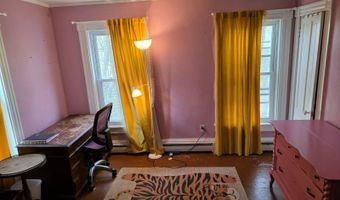 134 Washington St, Brattleboro, VT 05301