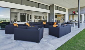 7663 E Corto, Anaheim, CA 92808