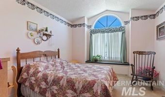 15153 Horseshoe Dr, Caldwell, ID 83607