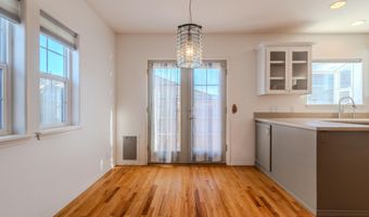 246 9th St Aly, Ashland, OR 97520