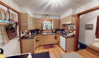 819 4th Ave NE, Austin, MN 55912