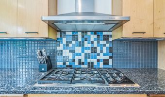 15900 SW BRECCIA Dr, Beaverton, OR 97007