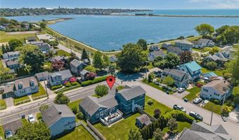 97 Eustis Ave 2, Newport, RI 02840