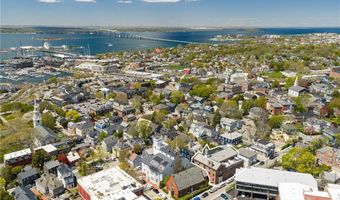 27 High St 2, Newport, RI 02840