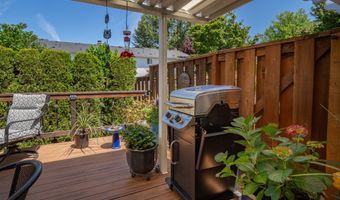 4808 SW WEMBLEY Pl, Beaverton, OR 97005