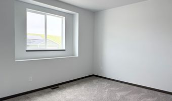 901 Bennington Dr, Box Elder, SD 57719