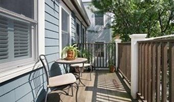 115 F St 2, Boston, MA 02127