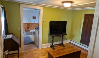 97 Fern St, Bangor, ME 04401