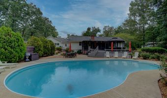 1307 Floyd Spgs, Armuchee, GA 30105