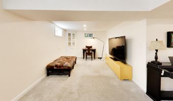 7208 EARLY St, Annandale, VA 22003